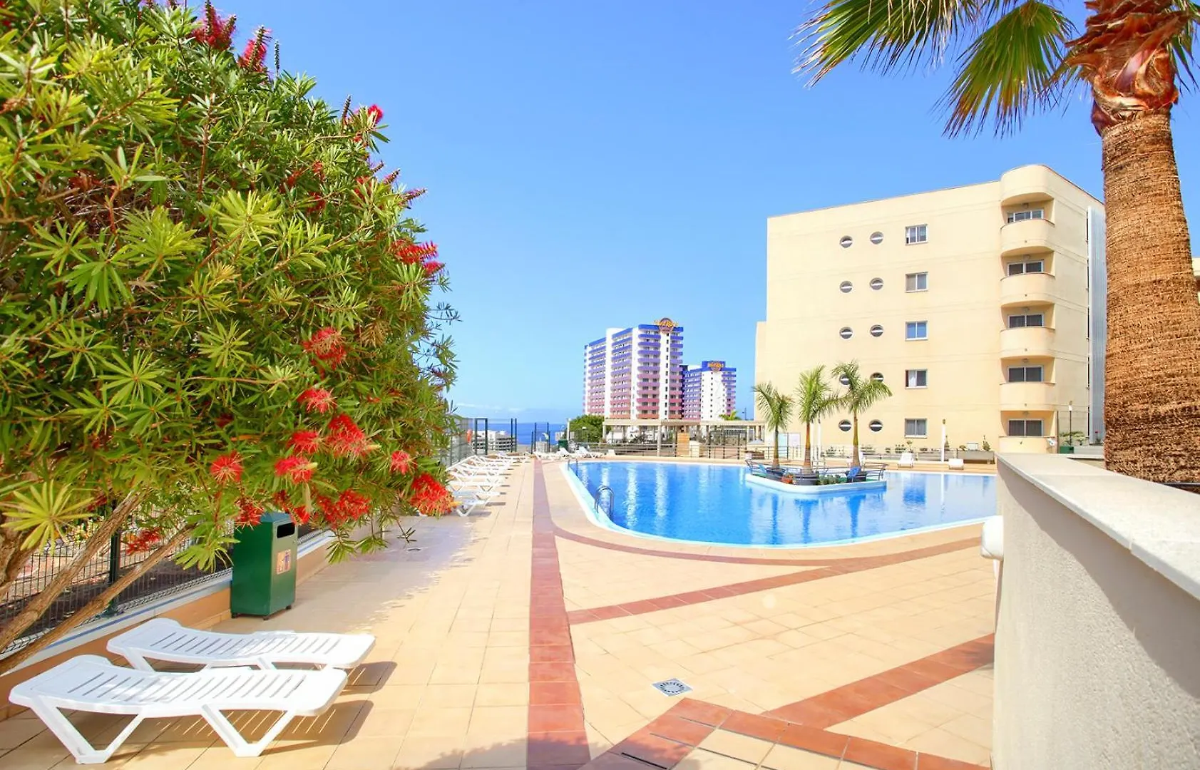 Premium Paradise Stay - Balcony Sea & Pool Views - Top Rated Costa Adeje  0*, Costa Adeje (Tenerife)